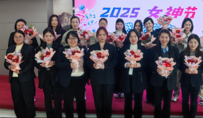 与花相约，，，，致敬最美的她——记合肥伟易博2025三八女神节花艺活动